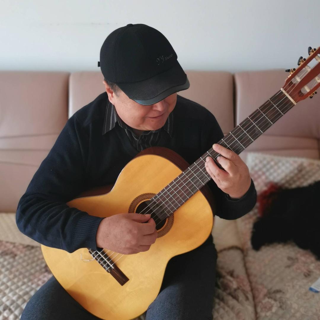 🐯虎王弹吉他🎸