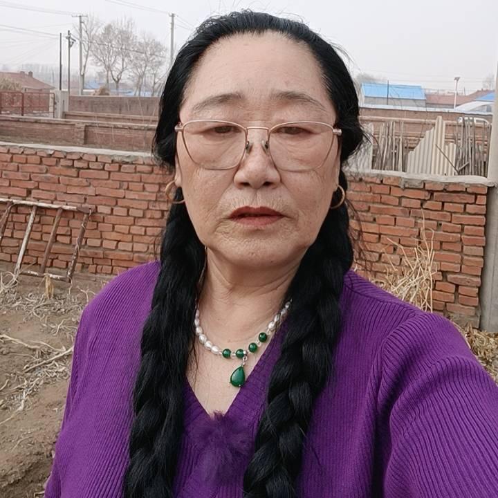 大辫子姐