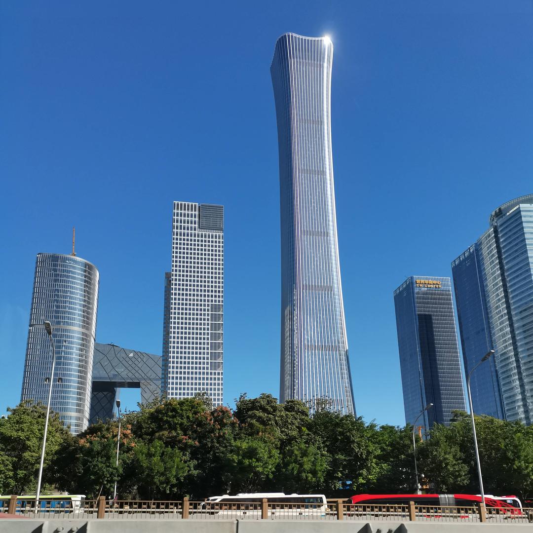 〈乐在其中〉