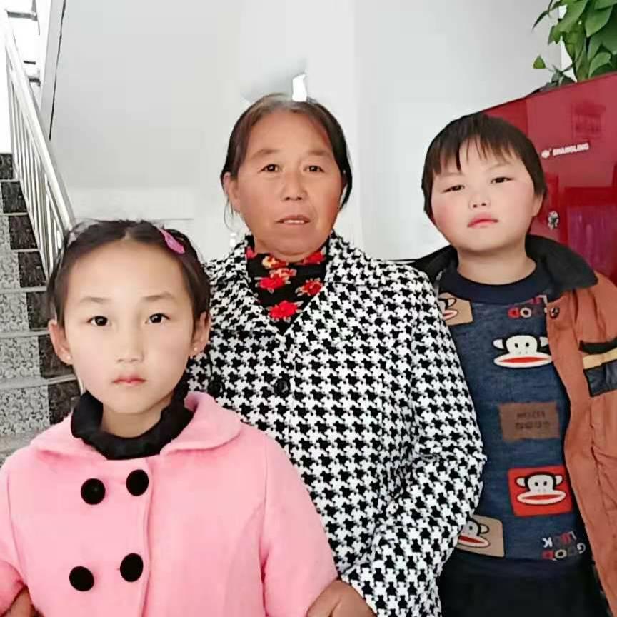 我和孙子，孙女