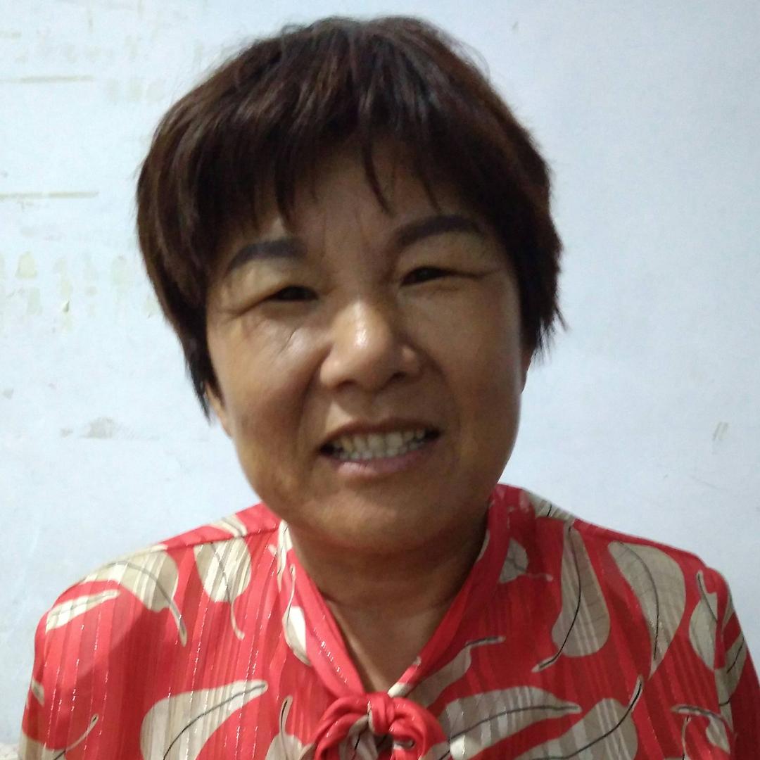 爱唱戏的农村大姐
