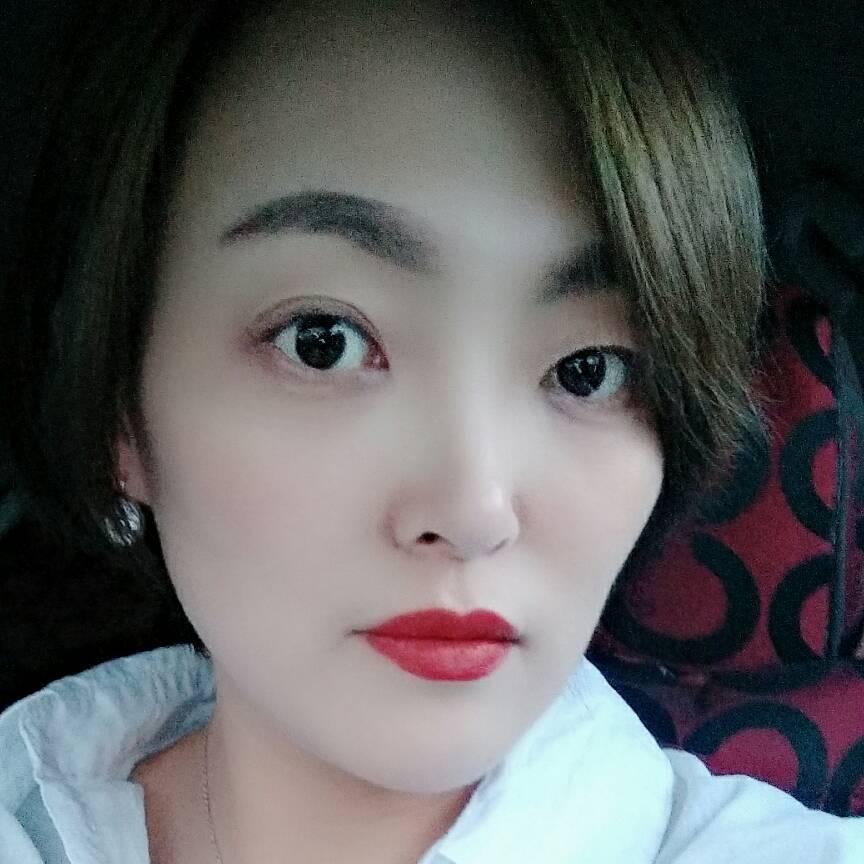 霞霞时尚穿搭