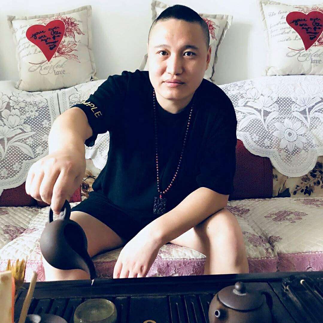 老王说实话(哼哥)