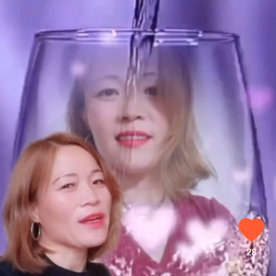 带刺的小老太太