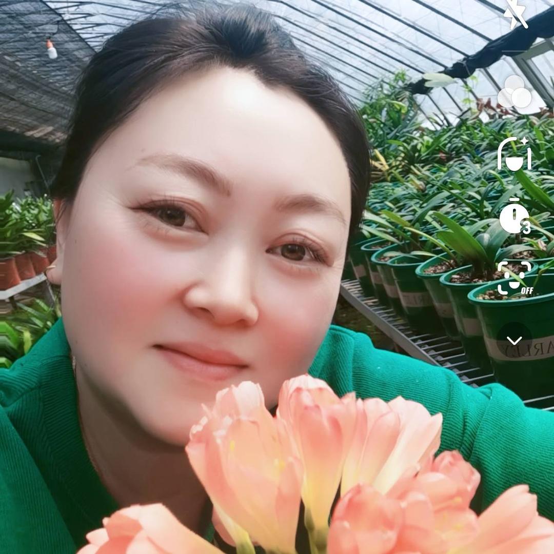 曾曾君子兰