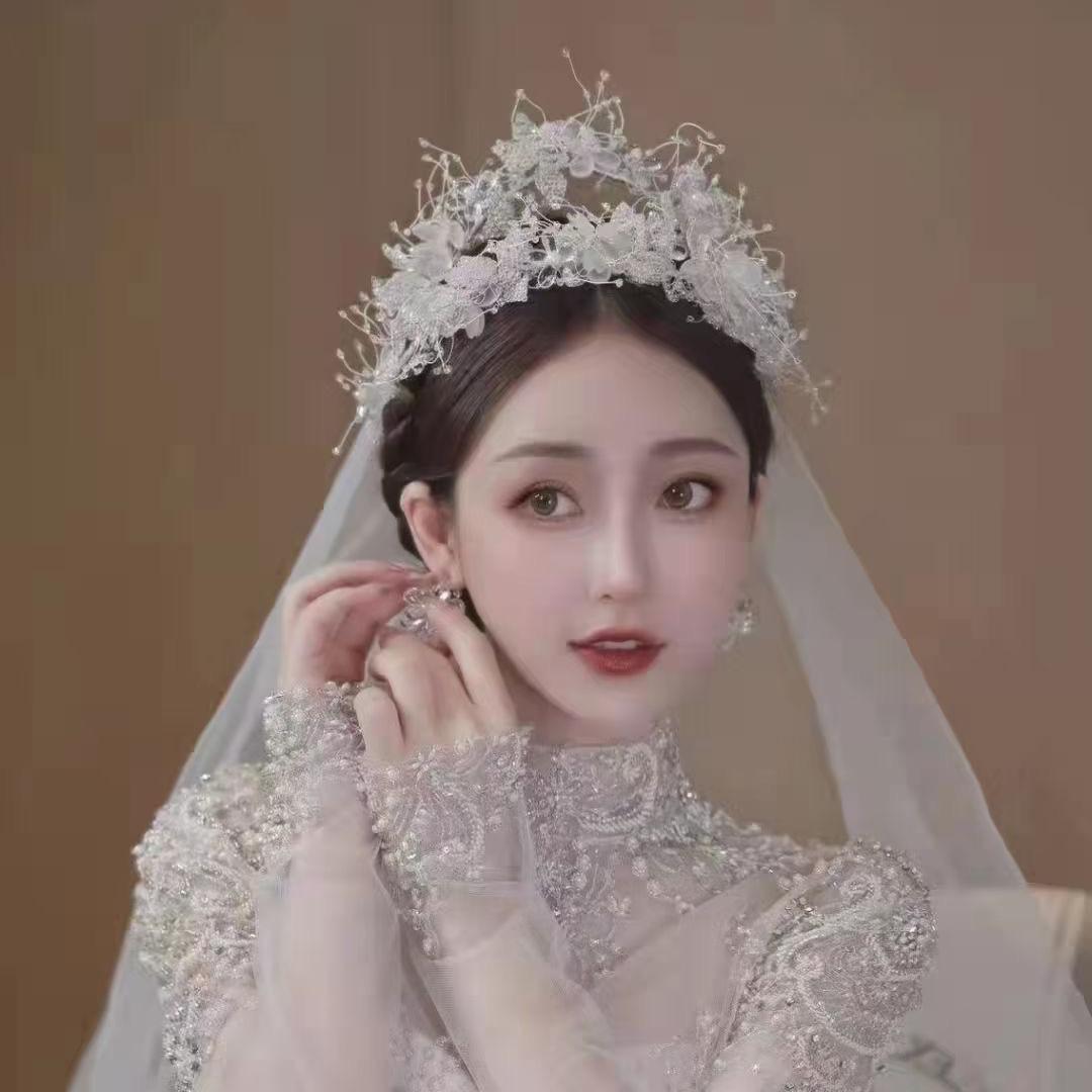 青冈阿雅高端美妆婚纱