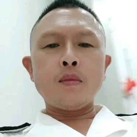 勿忘青松，卢冰