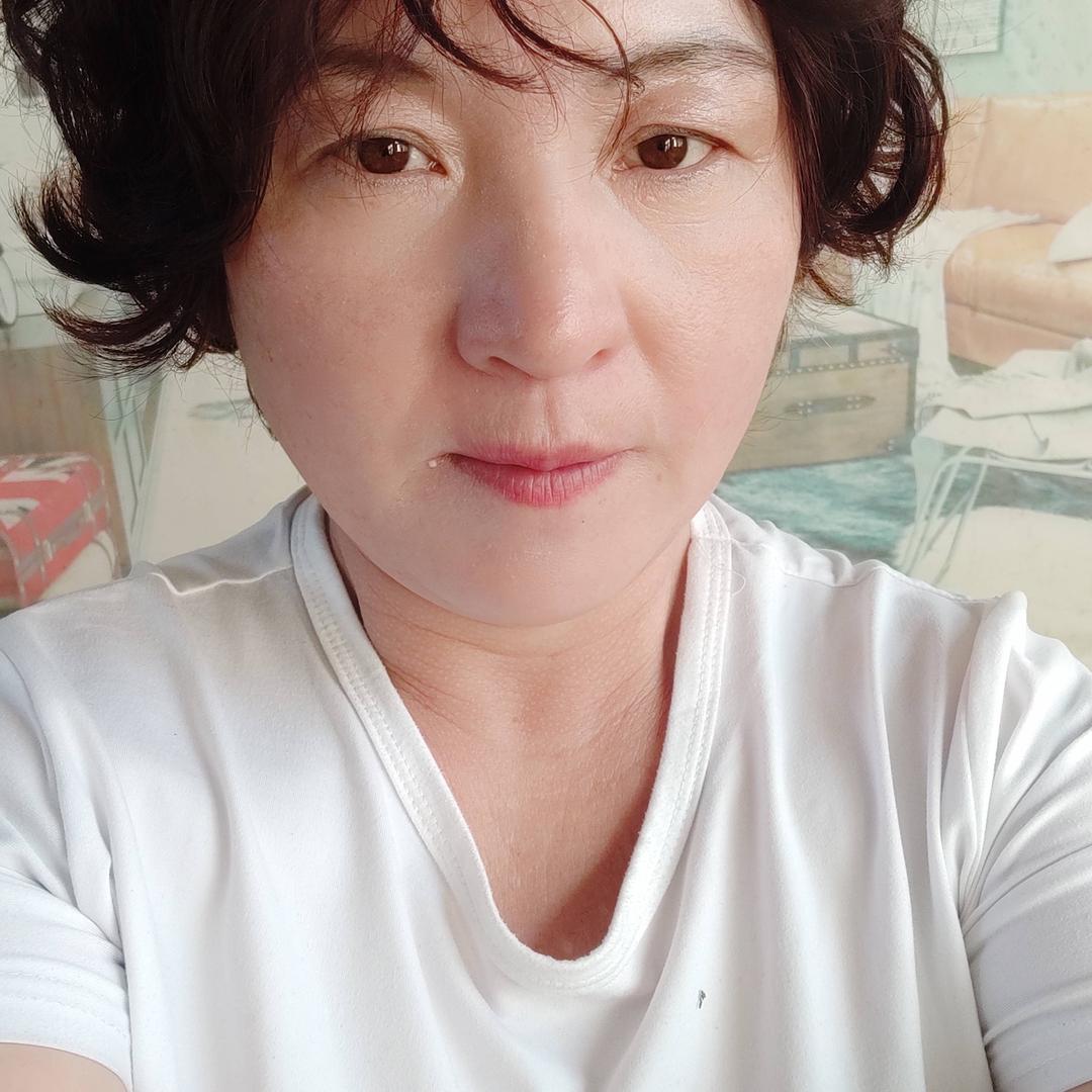 单身一个人晚上八点中