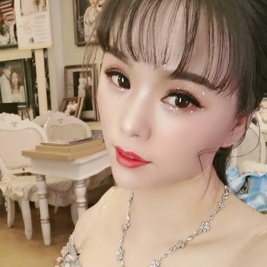 玲瑶，为小妹学费而战