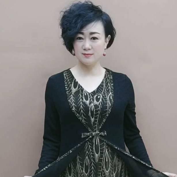 君梅精品女装