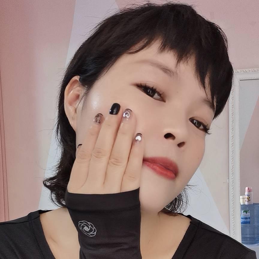 苍溪何小姐川美雅内衣