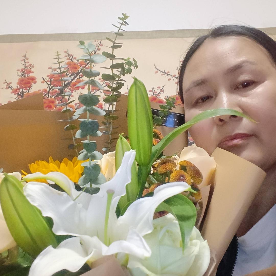 媚戴儿