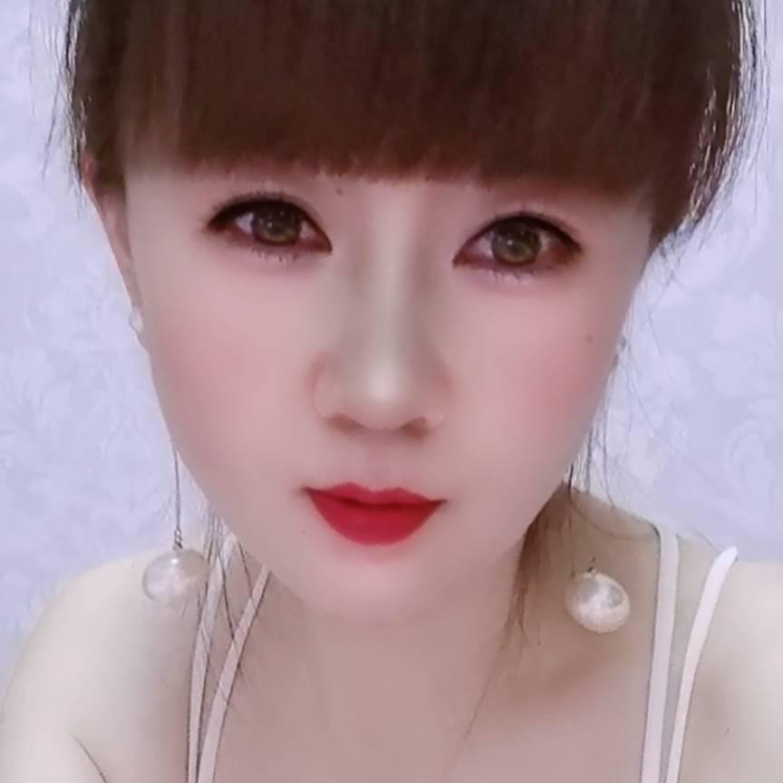 玲子爱臭美