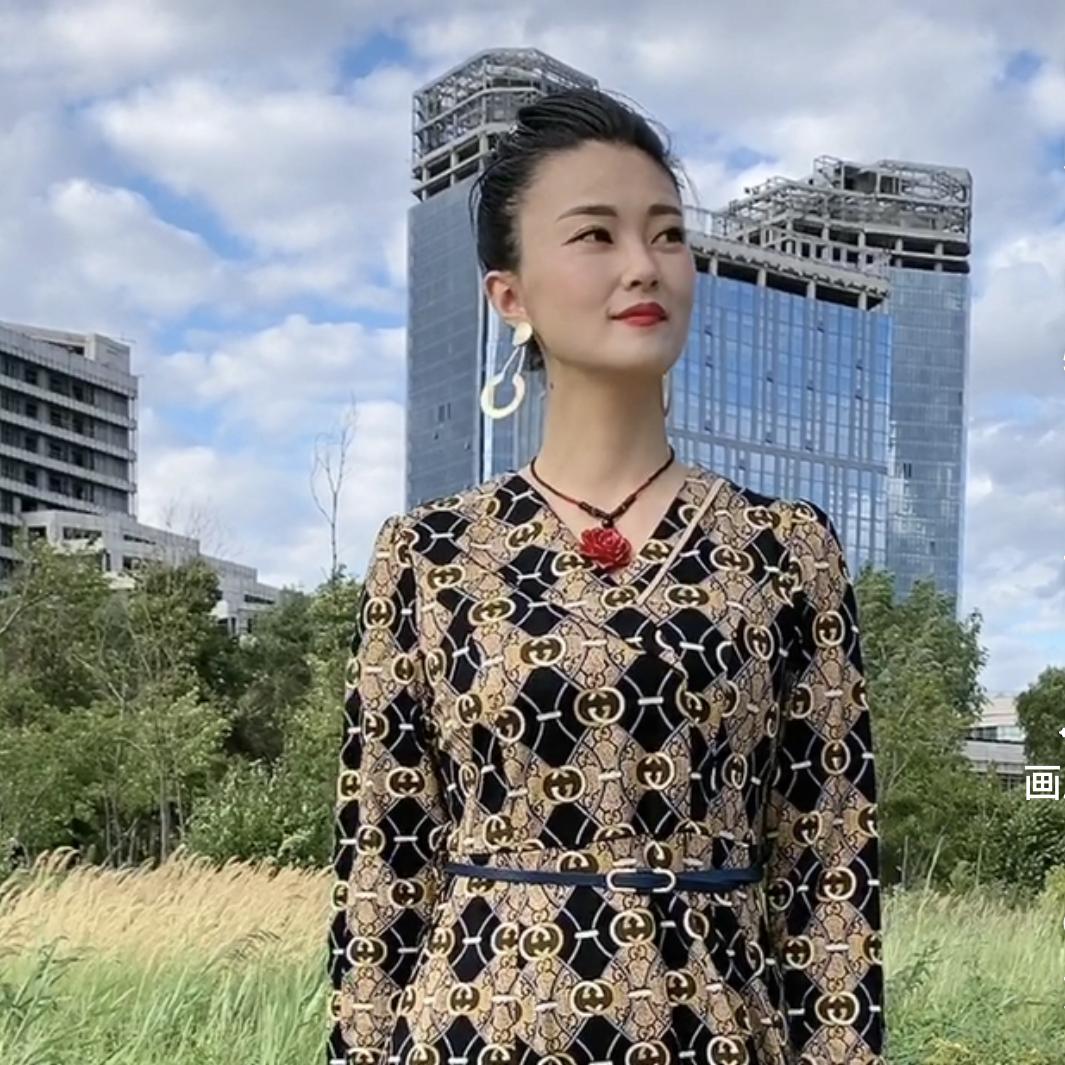 明杰服饰*