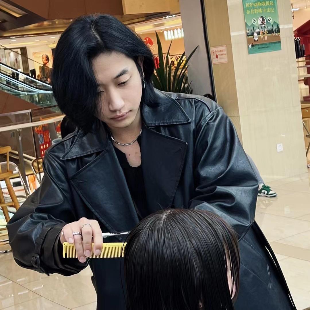 赛巴造型郑昊🌗