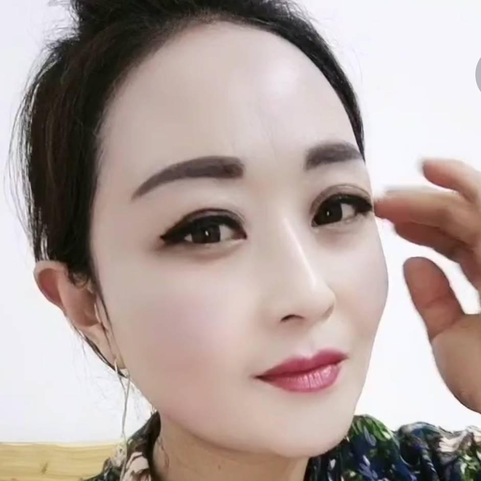 《大山里的女人》
