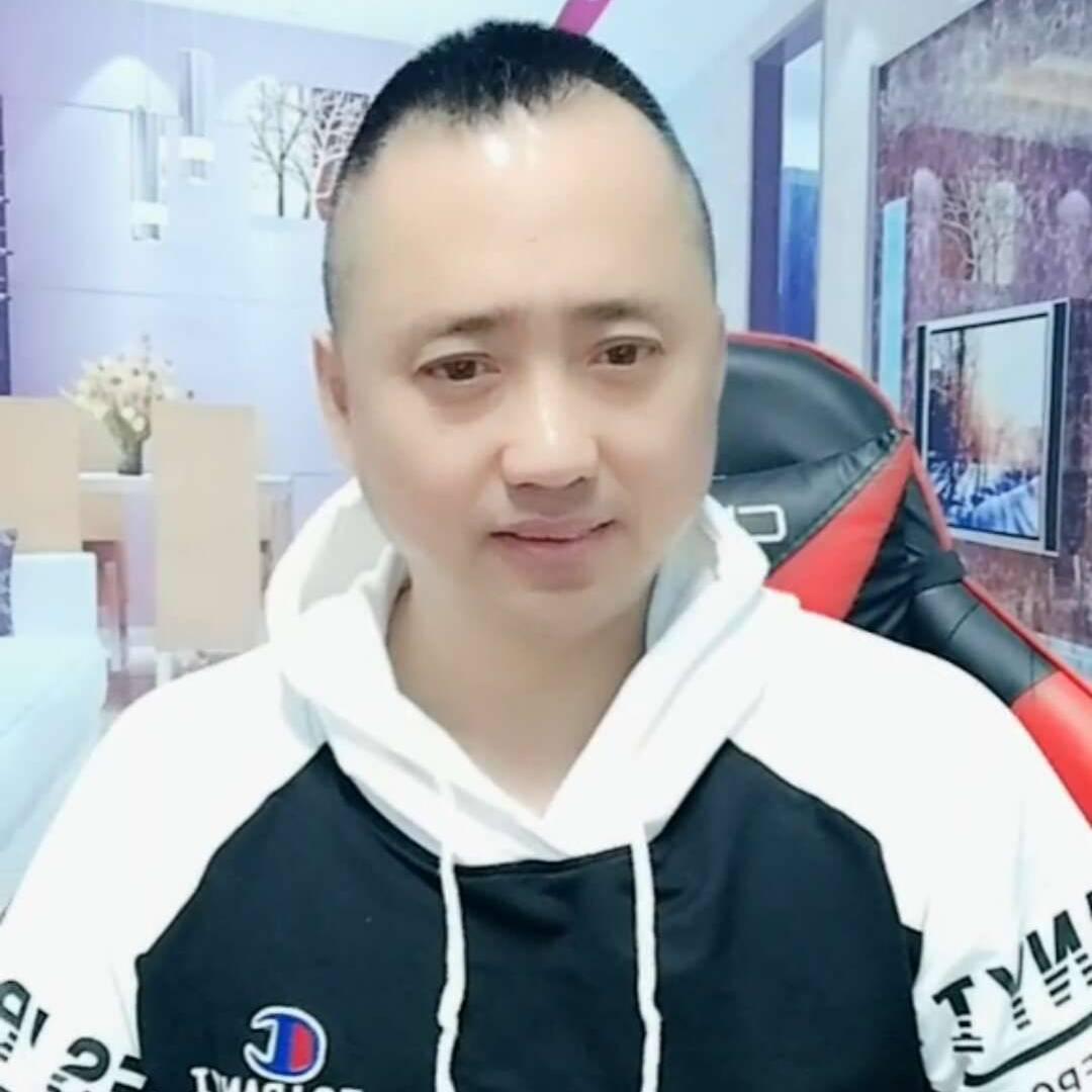 （媒婆）不倒翁