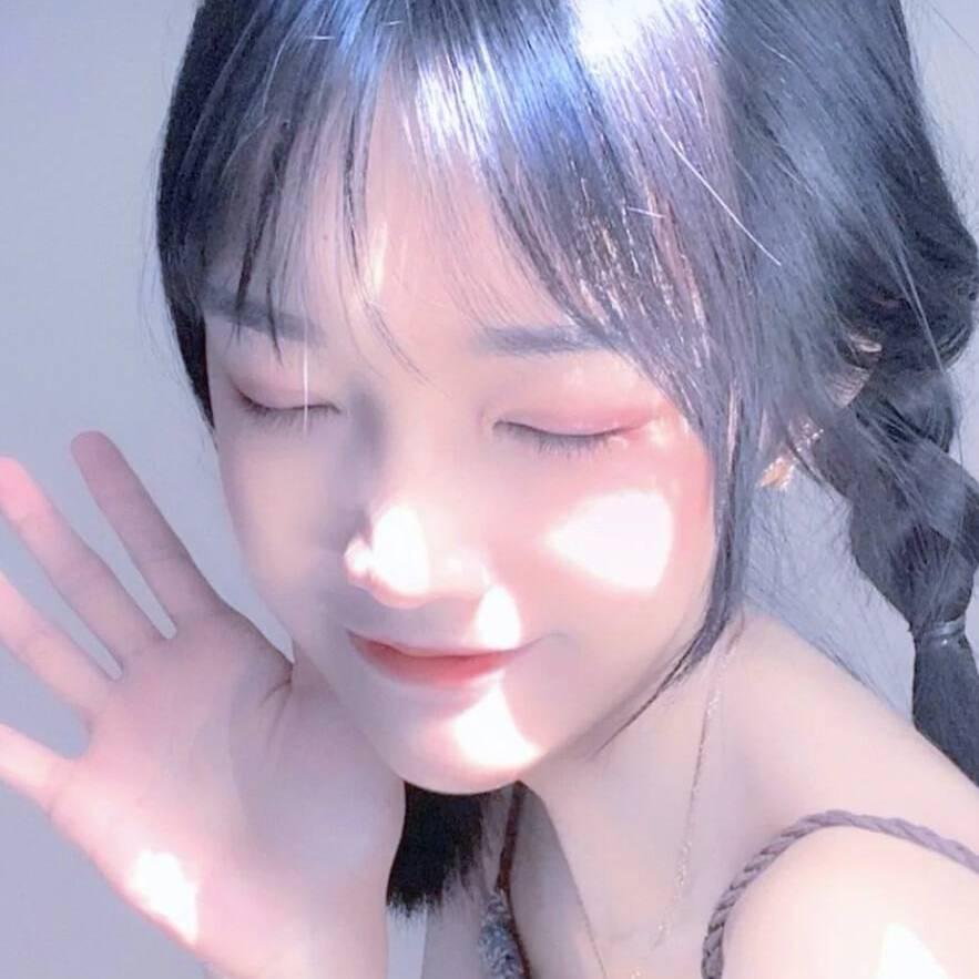 Ai小花~