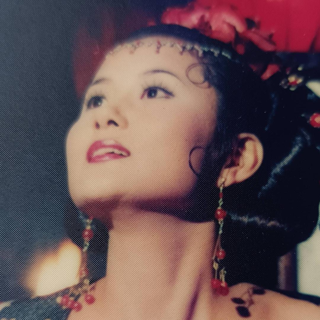 美丽梦梦抬起头