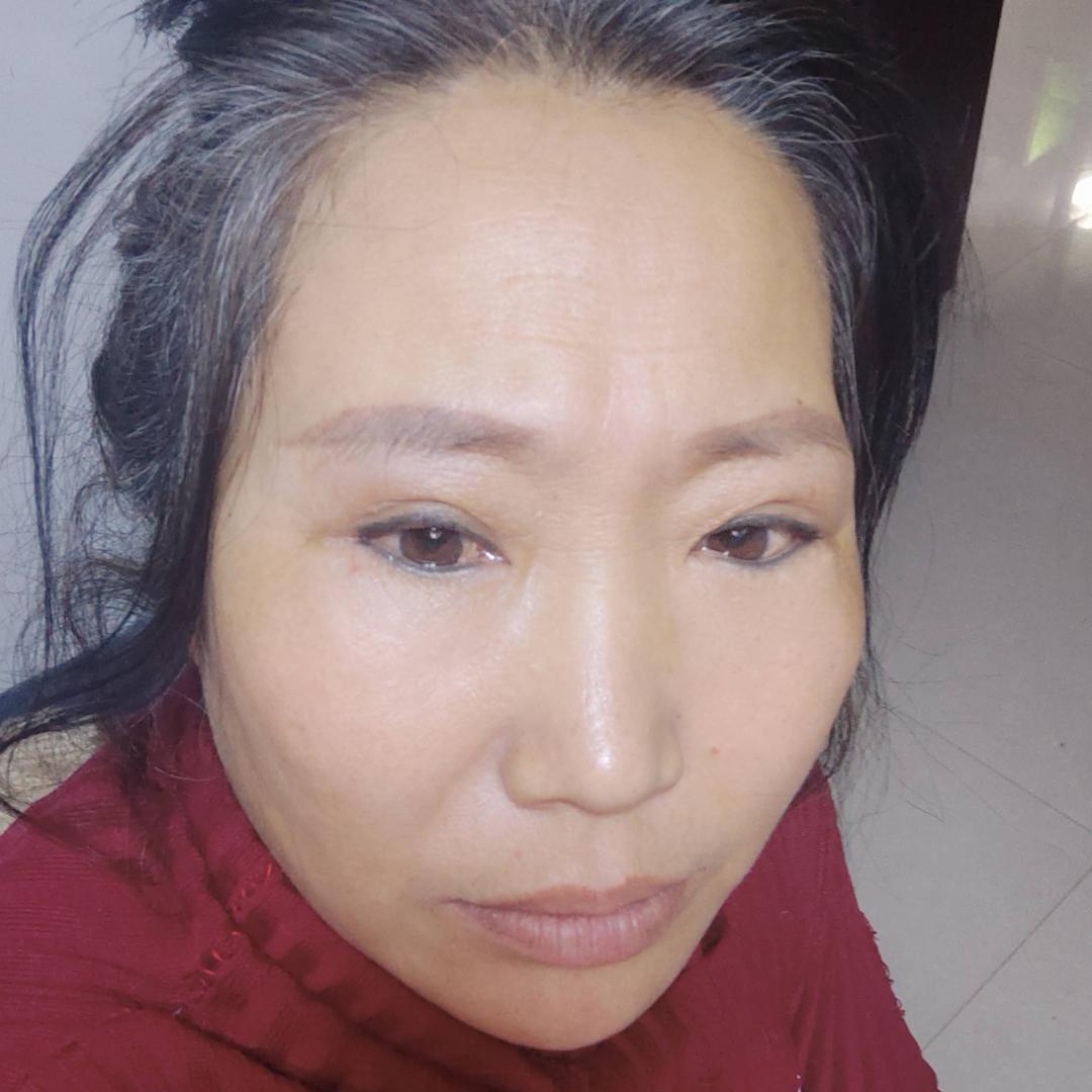 坚强女人