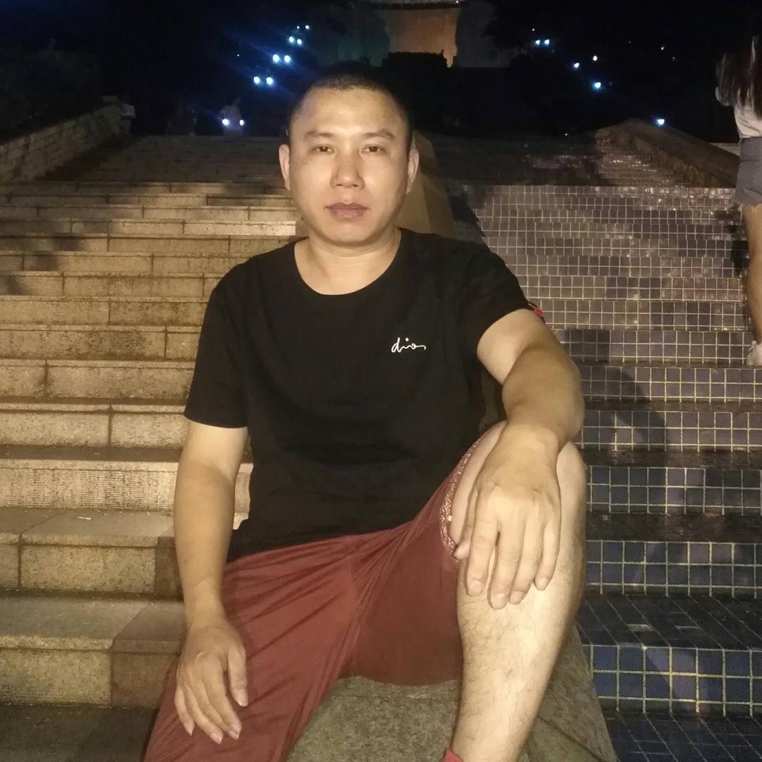 孤独的狼396337