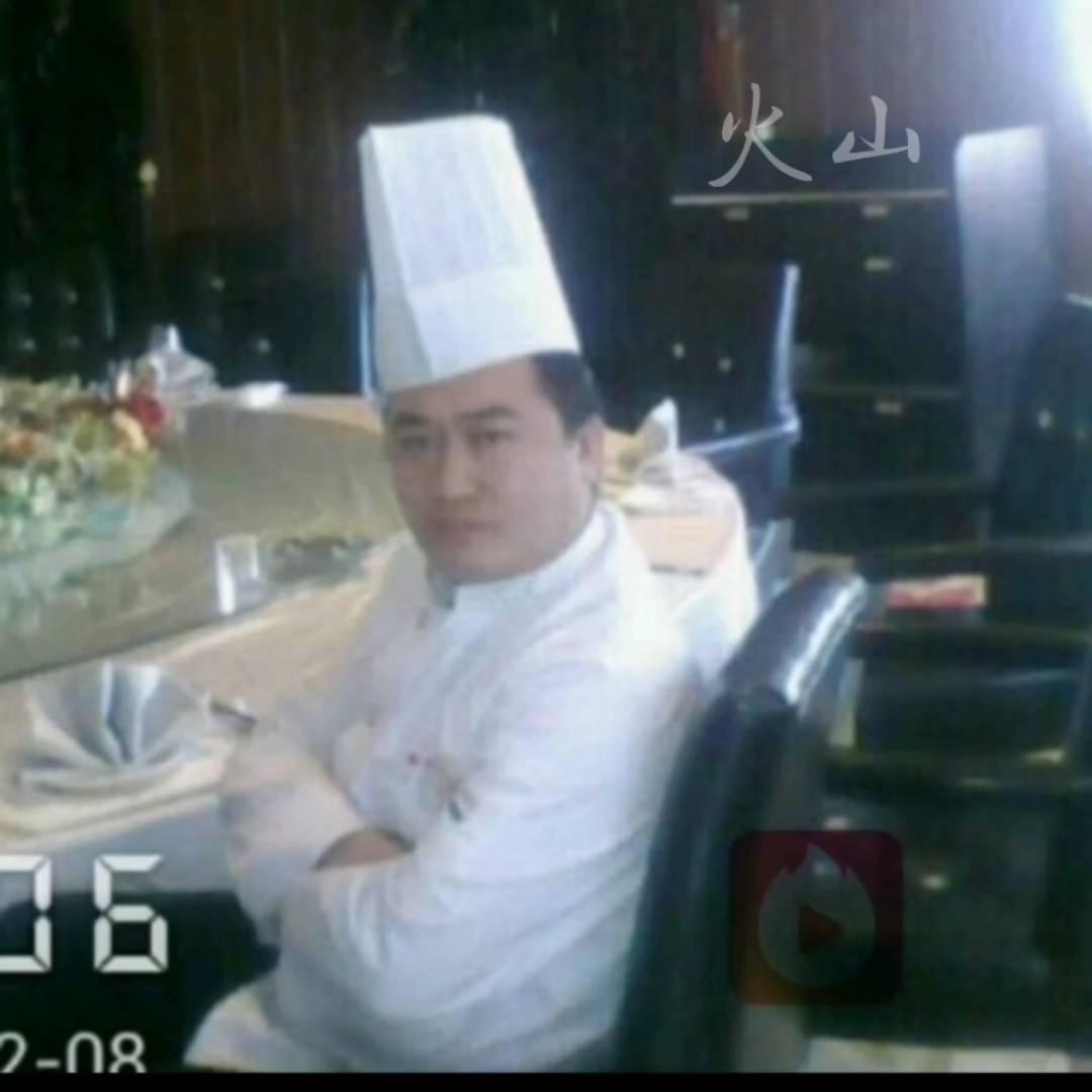 努力的佳强.