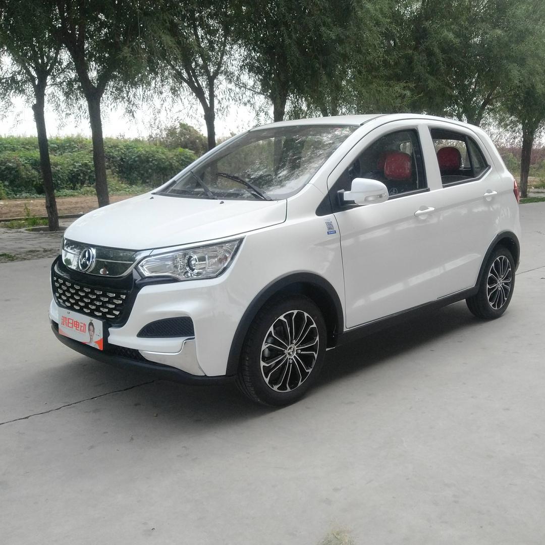 新能源电动车，小刘