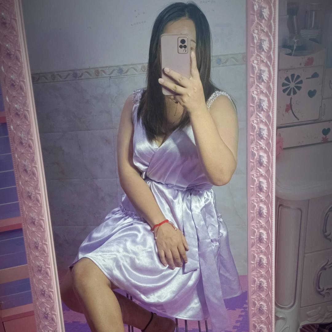 英子