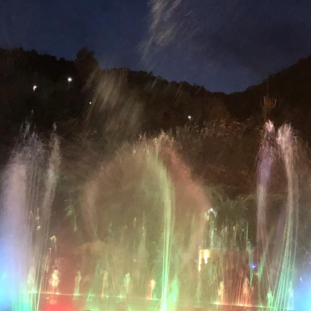 弹唱说笑