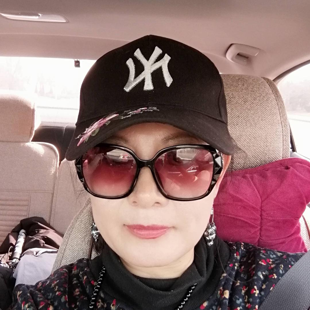 愚人快乐，知足常乐。