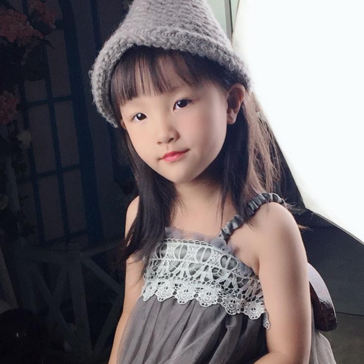 爱表演的～小婉沂