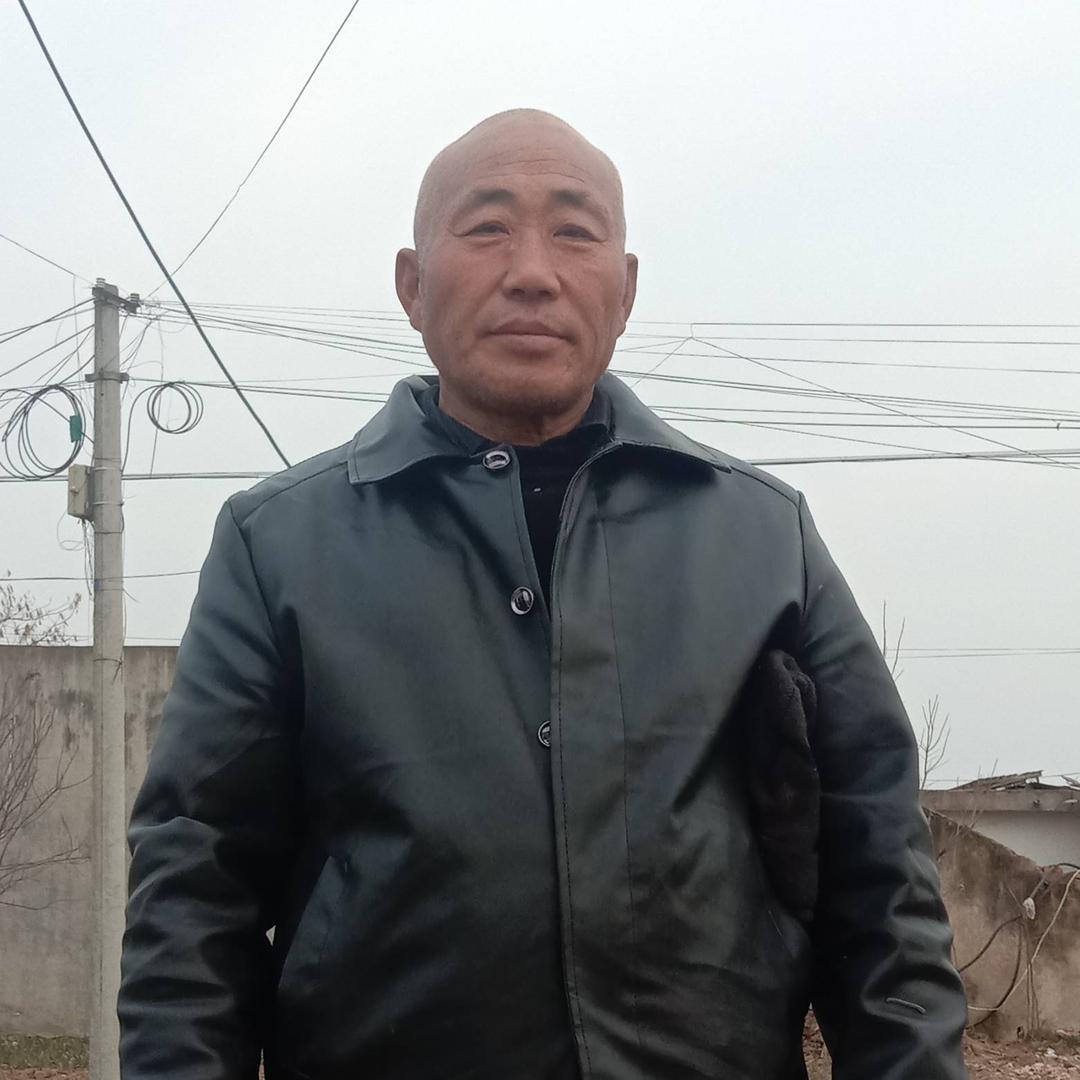陆哥(因为持特情己停