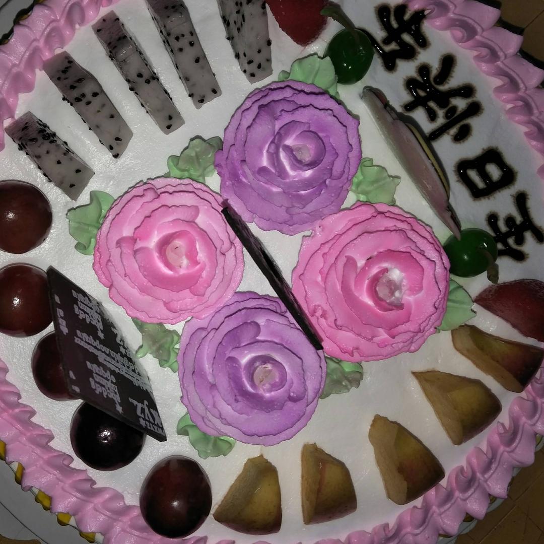 覃二妹,
