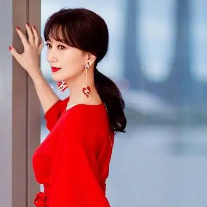 幸福的三宝妹