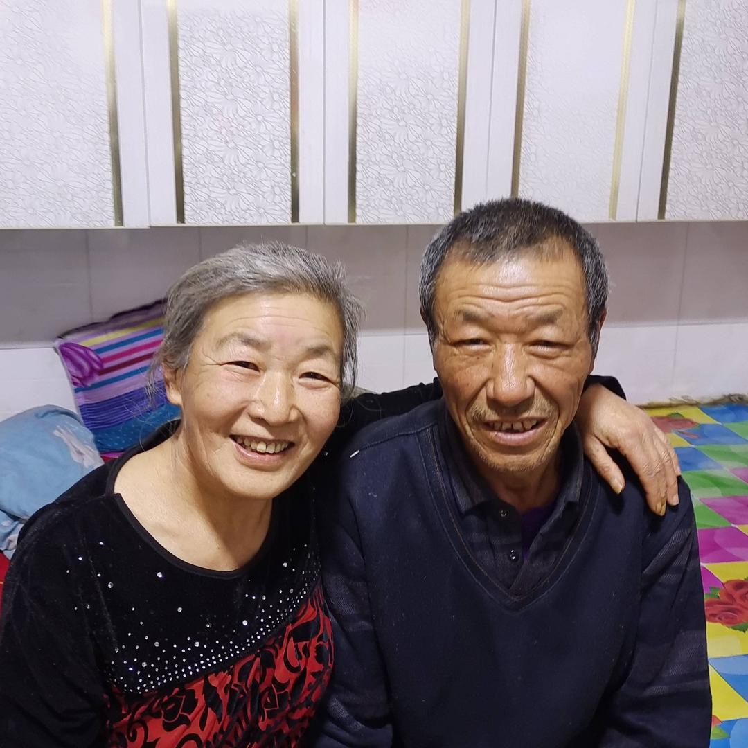 幸福老两口