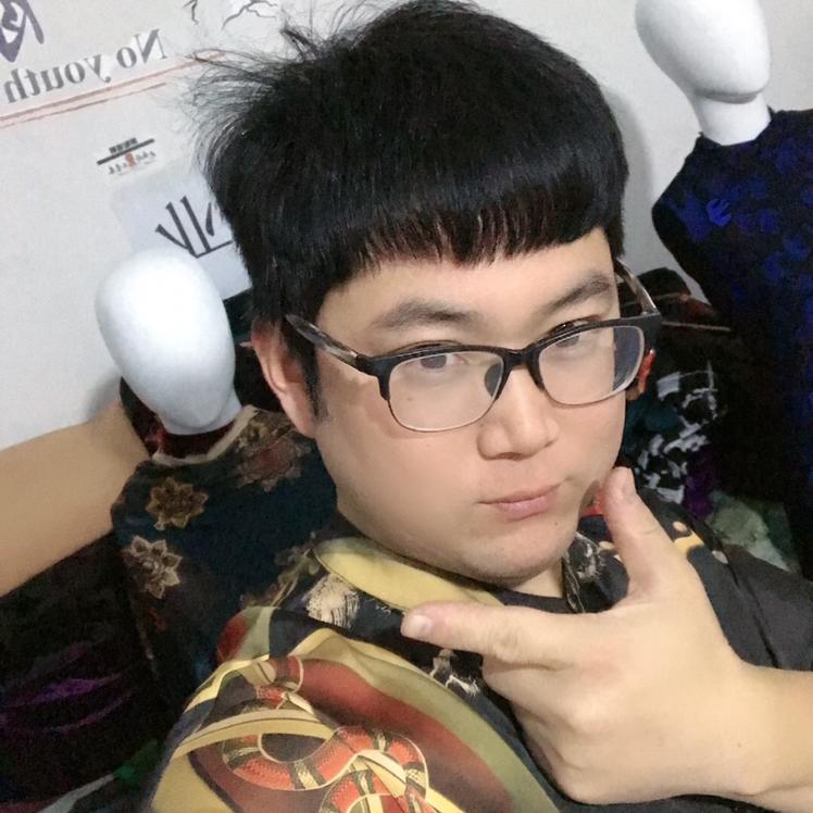 万彩百货精选店