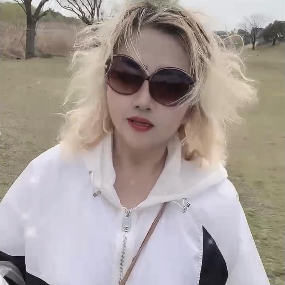 在他乡