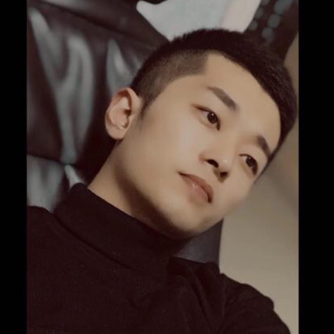 爱笑的的鹏鹏哥儿