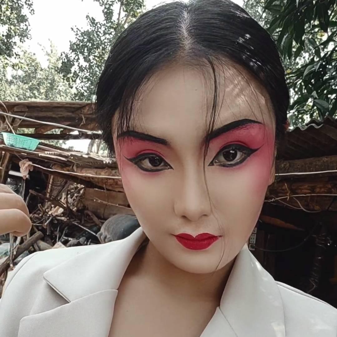 戏曲演员😻艳