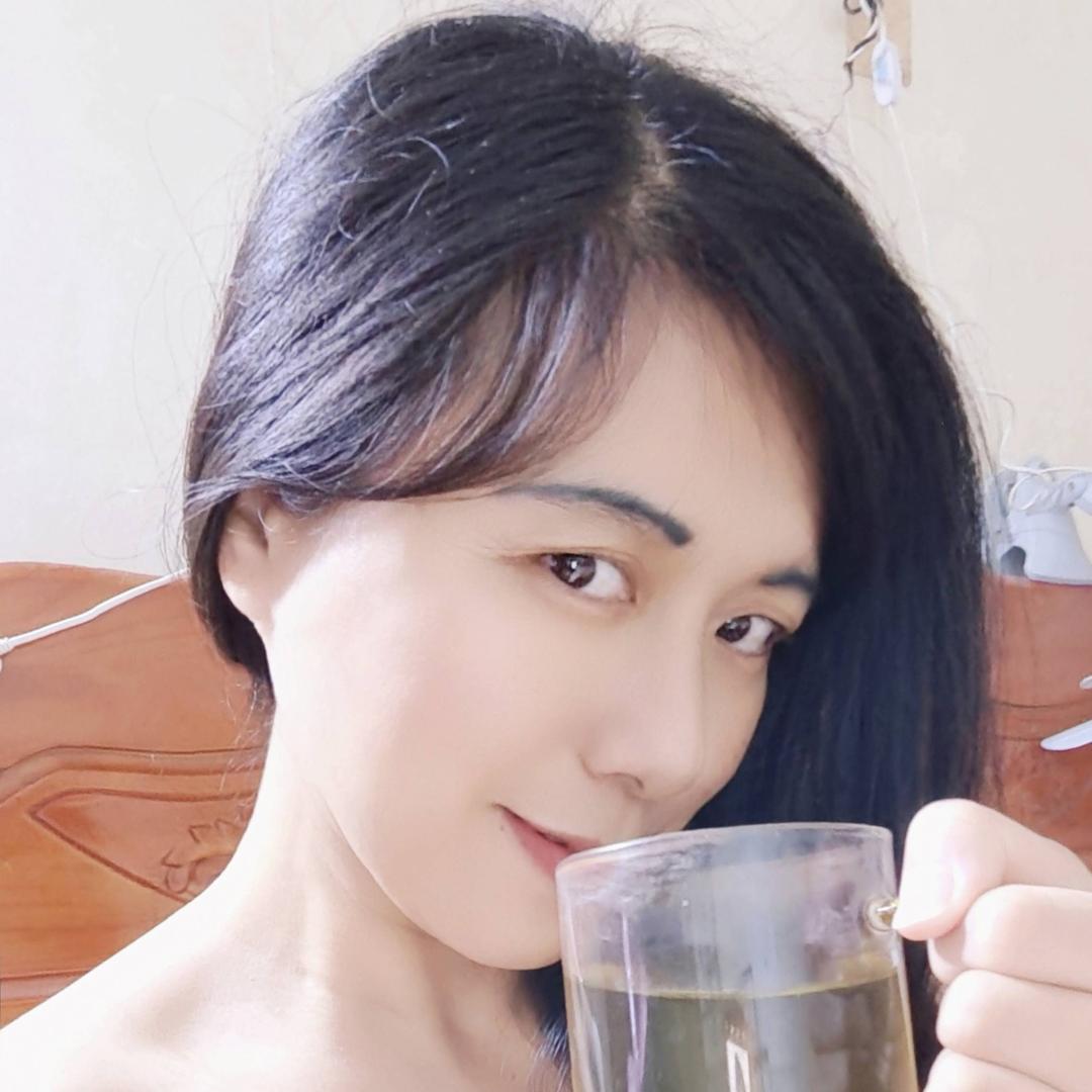 丫头梅儿