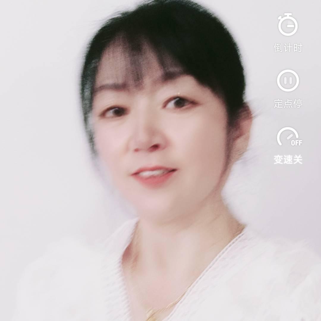 水中月🌙