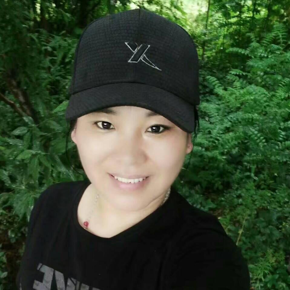 云霞淘衣铺