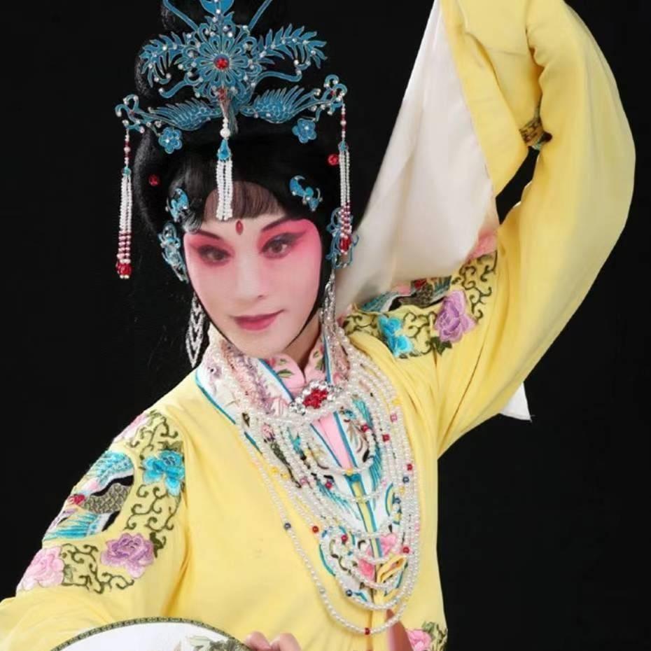 梨园倩倩