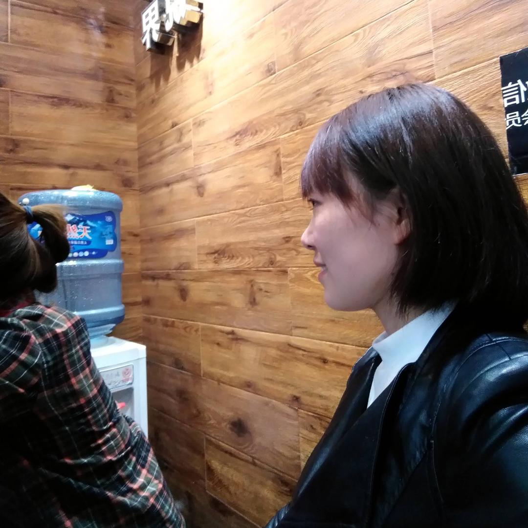 君（洛、芷）