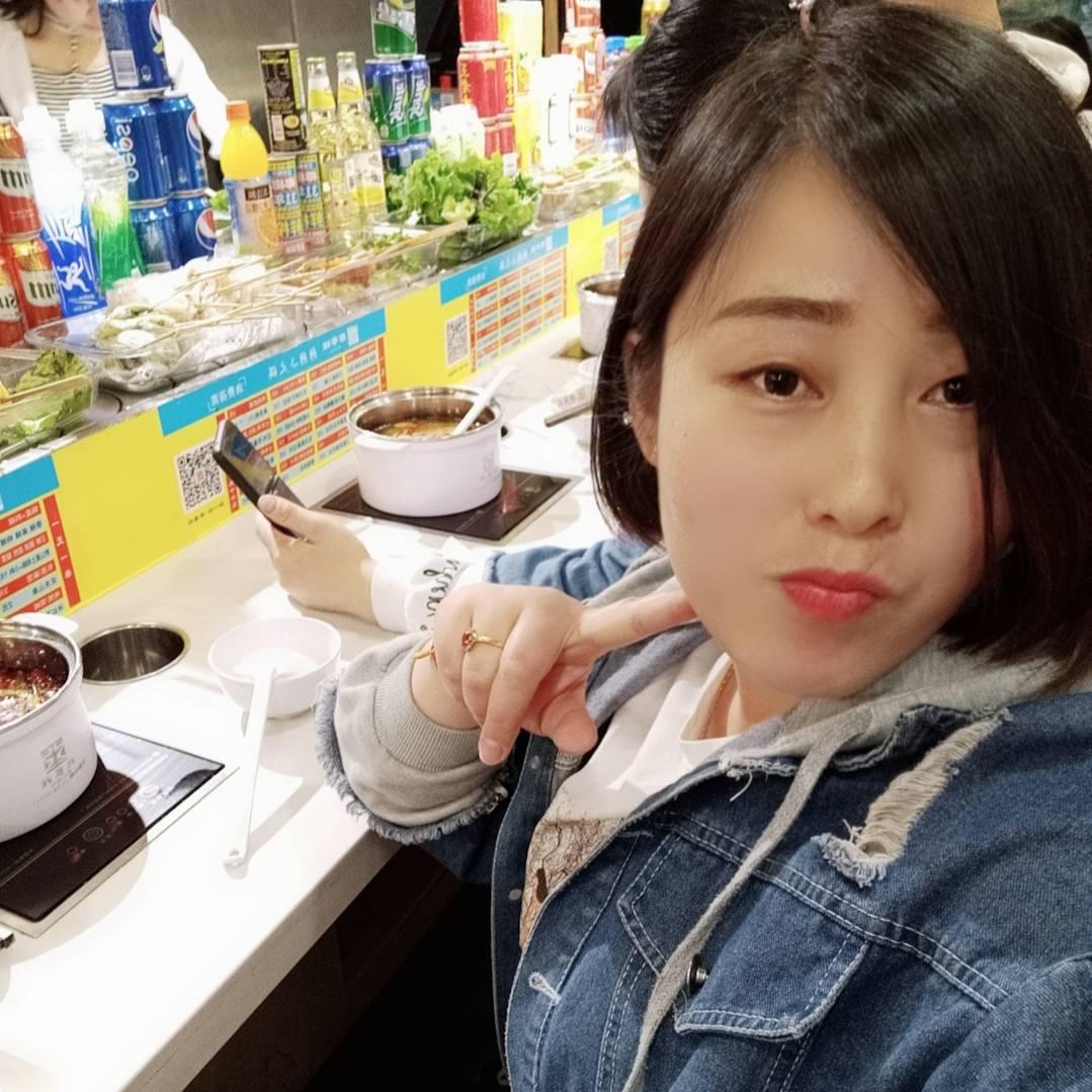 初吻给了奶嘴🙎