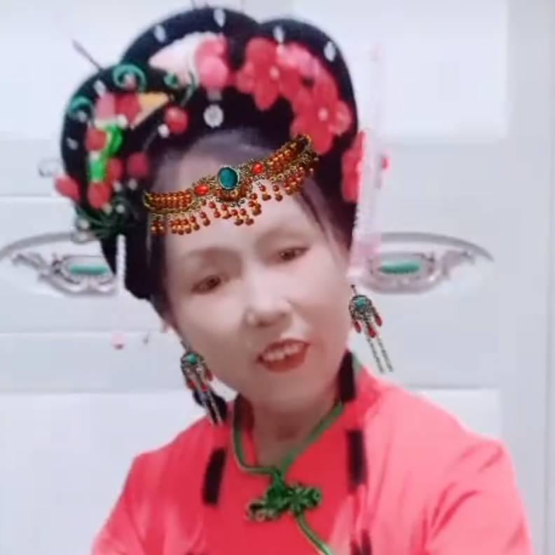 高兴的老太太❤❤