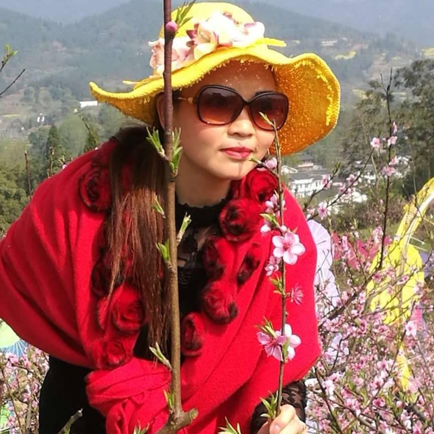 开心银鼎山曳步舞