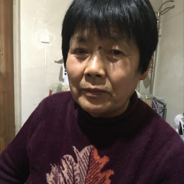 @俊逸奶奶。