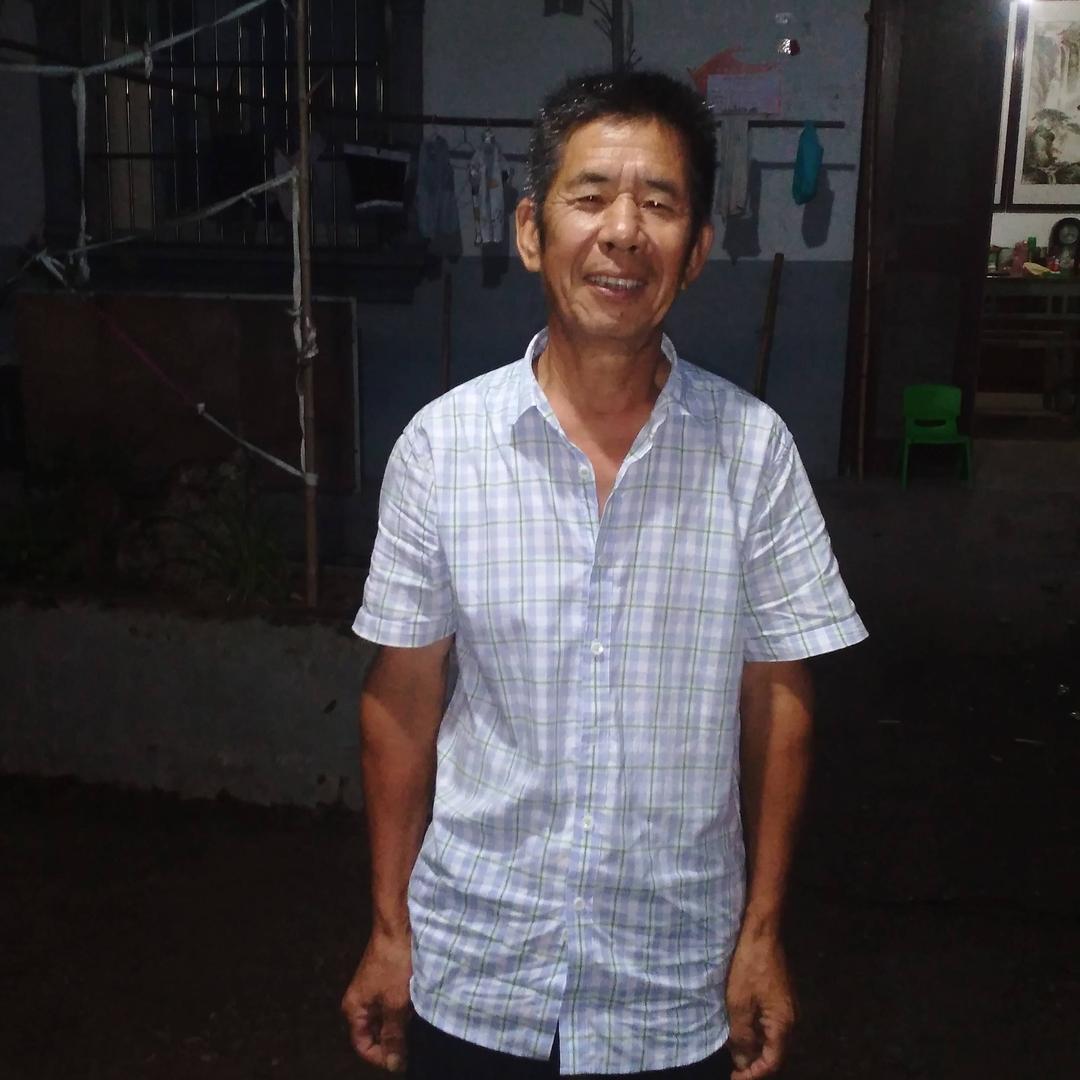 阿德