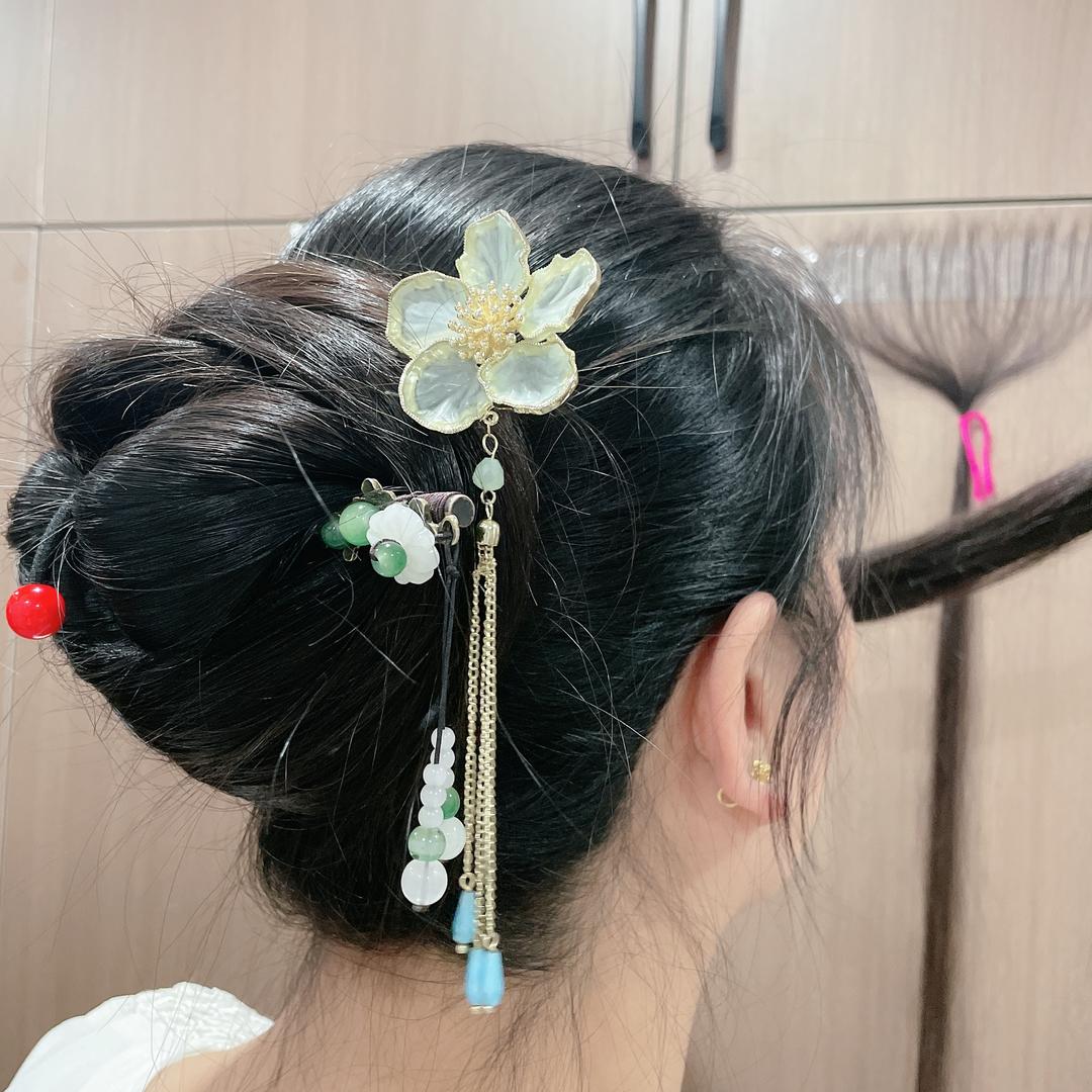 长发 辛迎春